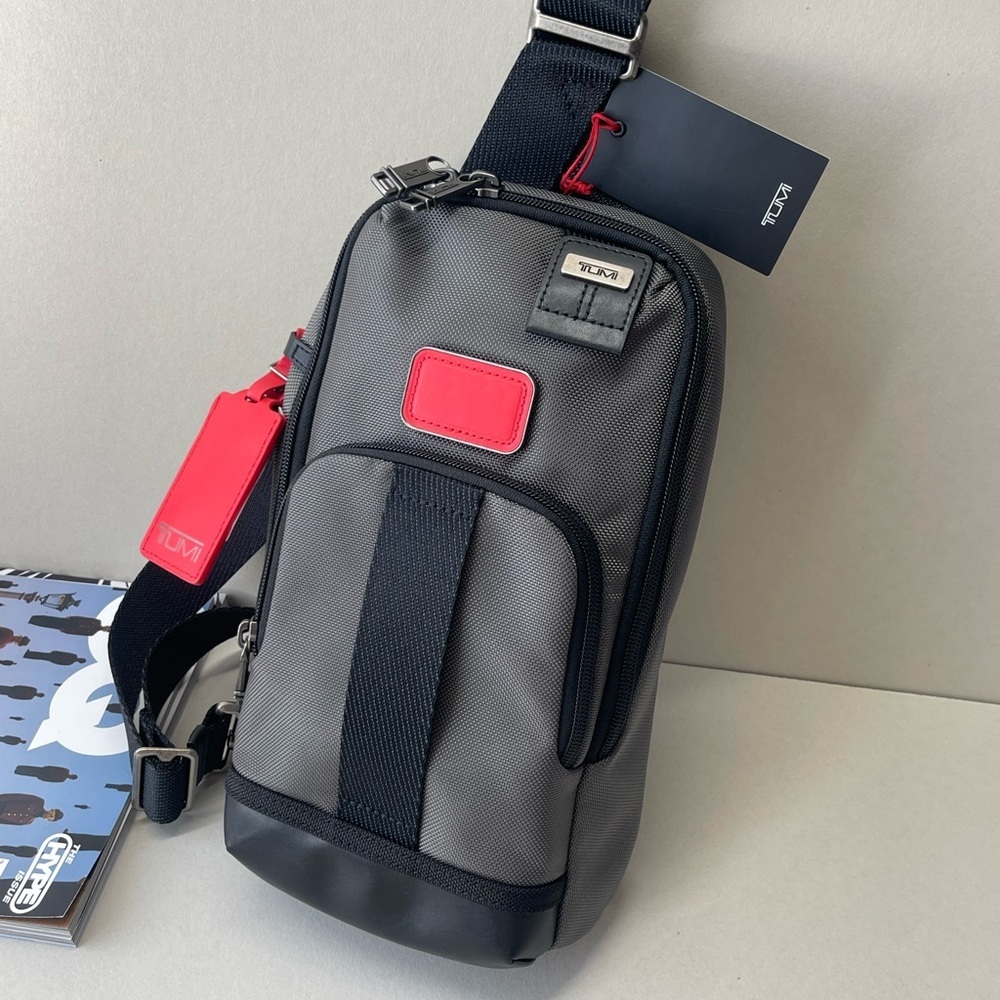 (new+tag) Tumi Fife men’s sling pack black